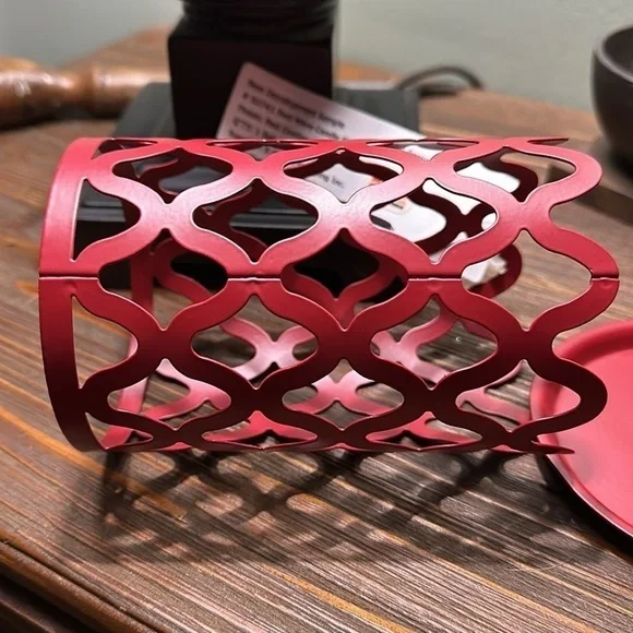 PartyLite (New Development Sample) Red Wave Candle Sleeve - Picture 4 of 7